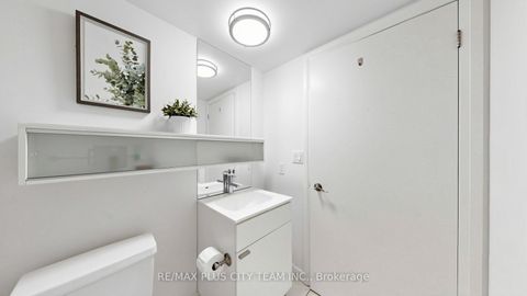 Photo 19 at 308 - 111 Elizabeth Street, Bay Street Corridor, Toronto