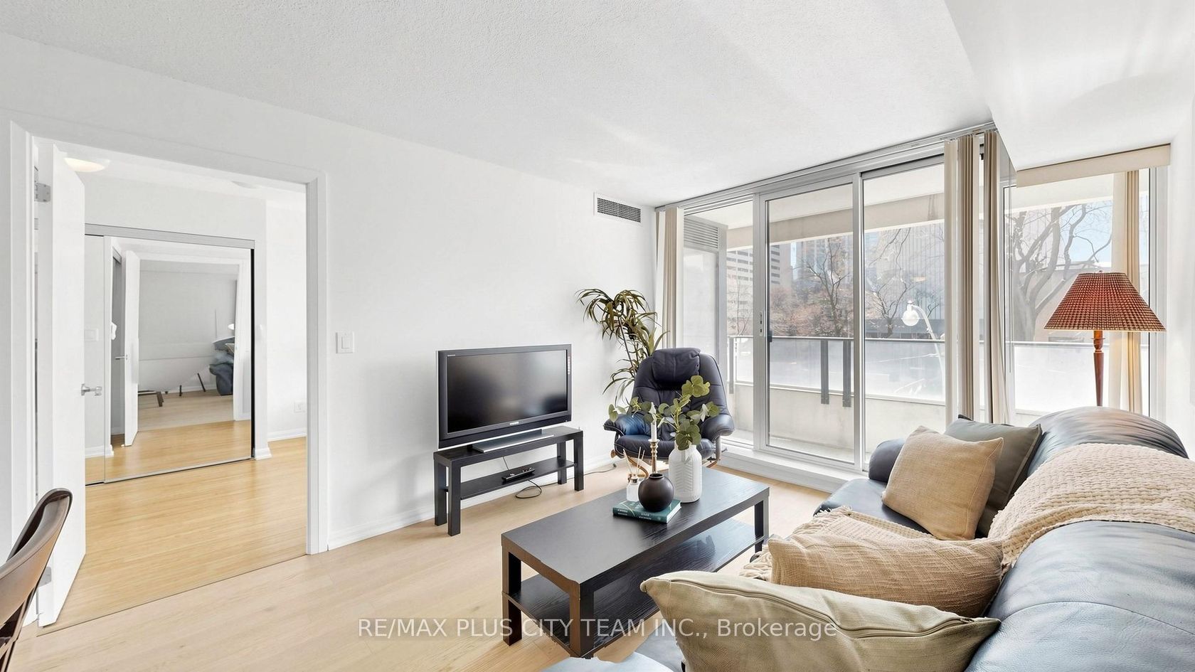 308 - 111 Elizabeth Street, Bay Street Corridor, Toronto 