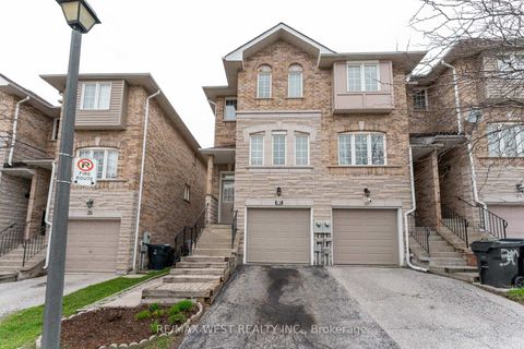 Photo 4 at 28 Shining Star Crescent, Mount Dennis, Toronto