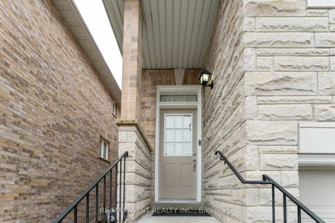 Photo 5 at 28 Shining Star Crescent, Mount Dennis, Toronto