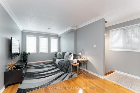 Photo 8 at 28 Shining Star Crescent, Mount Dennis, Toronto