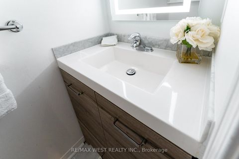 Photo 11 at 28 Shining Star Crescent, Mount Dennis, Toronto