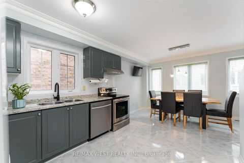 Photo 13 at 28 Shining Star Crescent, Mount Dennis, Toronto
