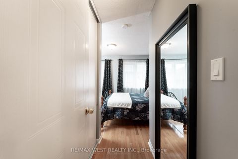 Photo 26 at 28 Shining Star Crescent, Mount Dennis, Toronto