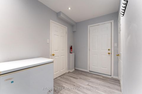 Photo 37 at 28 Shining Star Crescent, Mount Dennis, Toronto