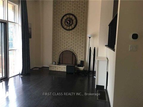 Photo 2 at 17 Harnworth Drive, Hillcrest Village, Toronto