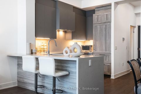 Photo 11 at 109 - 2908 Highway 7 Road, Concord, Vaughan