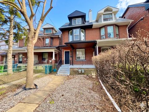 Photo 2 at 101 Marchmount Road, Wychwood, Toronto