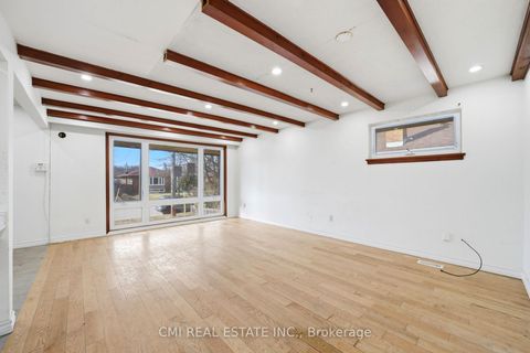 Photo 8 at 39 Earlton Road, Sullivan, Toronto
