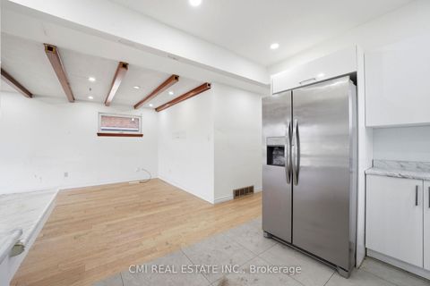 Photo 12 at 39 Earlton Road, Sullivan, Toronto