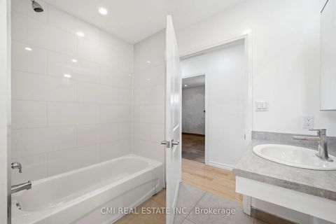 Photo 14 at 39 Earlton Road, Sullivan, Toronto