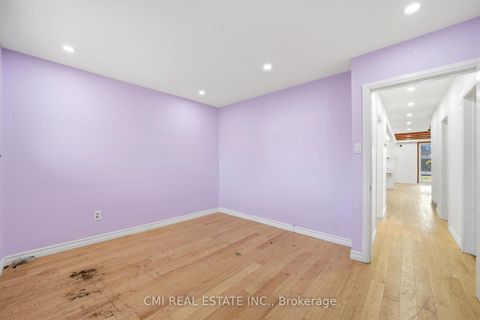 Photo 22 at 39 Earlton Road, Sullivan, Toronto