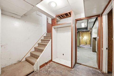 Photo 27 at 39 Earlton Road, Sullivan, Toronto