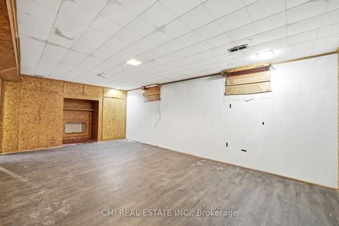 Photo 32 at 39 Earlton Road, Sullivan, Toronto
