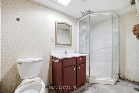 Photo 36 at 39 Earlton Road, Sullivan, Toronto