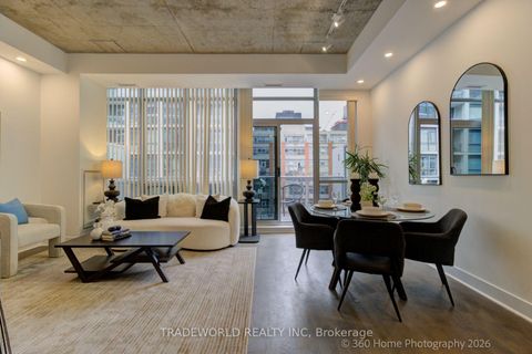 Photo 4 at 603 - 399 Adelaide Street W, Waterfront Communities C1, Toronto