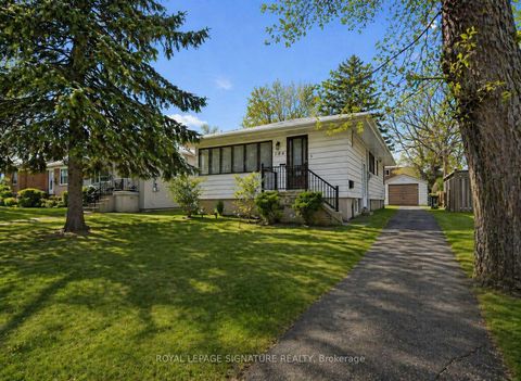 Photo 0 at 184 Hendon Avenue, Newtonbrook West, Toronto