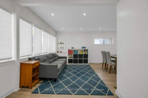 Photo 6 at 184 Hendon Avenue, Newtonbrook West, Toronto