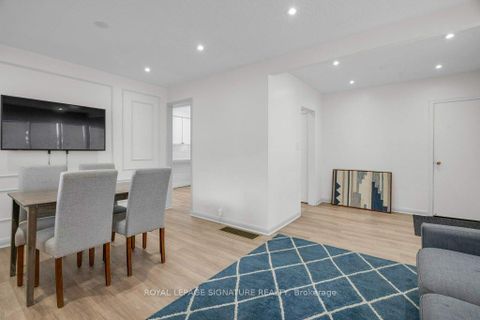 Photo 8 at 184 Hendon Avenue, Newtonbrook West, Toronto