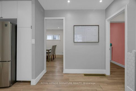Photo 17 at 184 Hendon Avenue, Newtonbrook West, Toronto