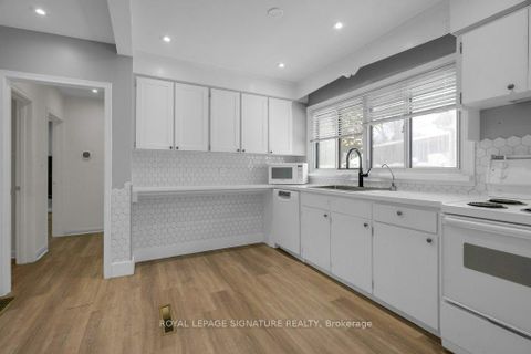 Photo 19 at 184 Hendon Avenue, Newtonbrook West, Toronto