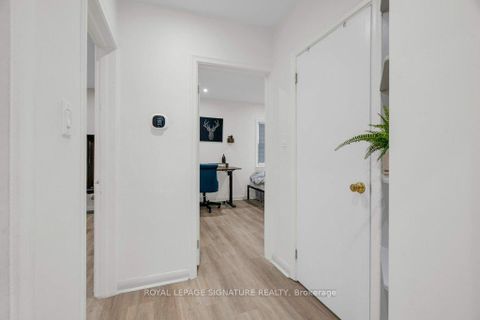 Photo 20 at 184 Hendon Avenue, Newtonbrook West, Toronto