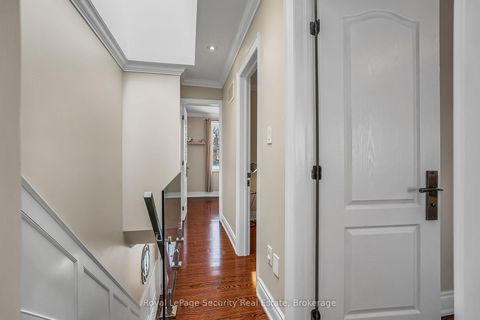 Photo 24 at 67 Northland Avenue, Smythe, Toronto
