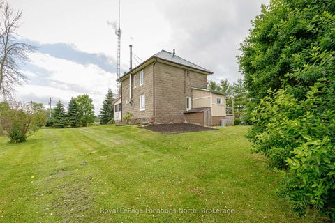 Photo 32 at 5576 Concession Rd 6, Rural Clearview, Clearview