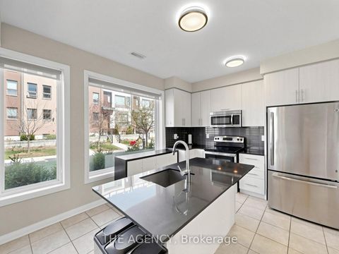 Photo 13 at 1 - 55 Thomas Mulholland Drive, CFB, Toronto