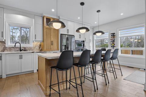 Photo 14 at 684 Lakelands Avenue, Alcona, Innisfil