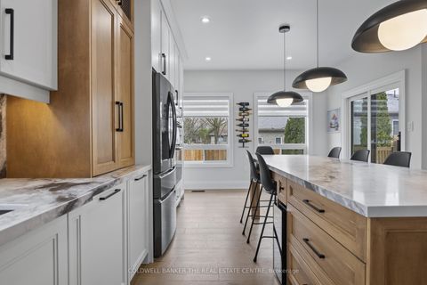 Photo 18 at 684 Lakelands Avenue, Alcona, Innisfil