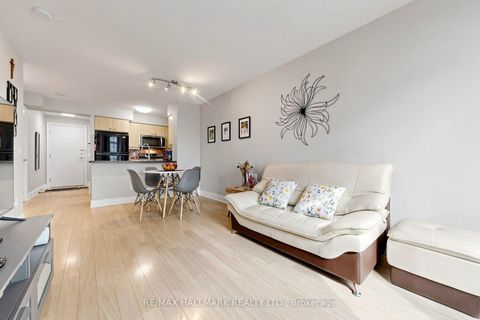 Photo 6 at 1124 - 25 Greenview Avenue, Newtonbrook West, Toronto