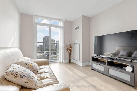 Photo 15 at 1124 - 25 Greenview Avenue, Newtonbrook West, Toronto