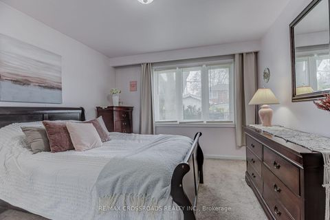 Photo 19 at 30 Murmouth Road, Sullivan, Toronto