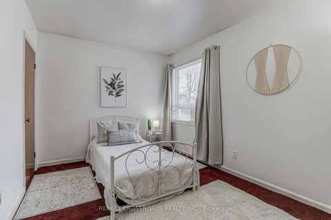 Photo 23 at 30 Murmouth Road, Sullivan, Toronto