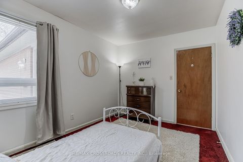 Photo 24 at 30 Murmouth Road, Sullivan, Toronto