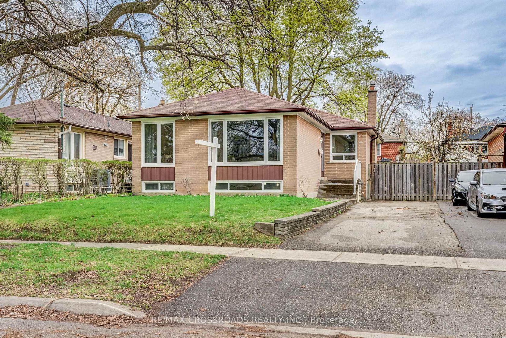 30 Murmouth Road, Sullivan, Toronto 