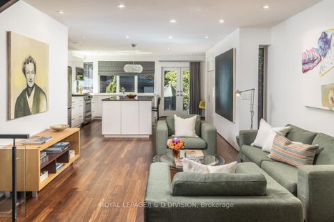 Photo 5 at 44 Standish Avenue, Moore Park, Toronto