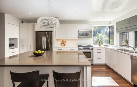 Photo 8 at 44 Standish Avenue, Moore Park, Toronto