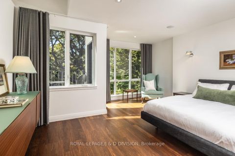 Photo 13 at 44 Standish Avenue, Moore Park, Toronto