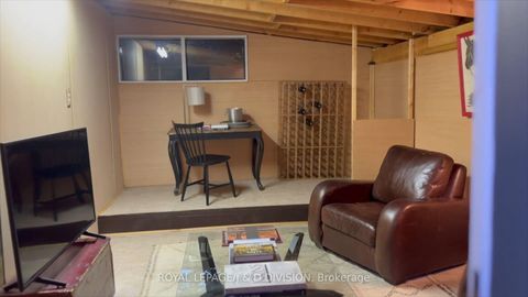 Photo 33 at 44 Standish Avenue, Moore Park, Toronto