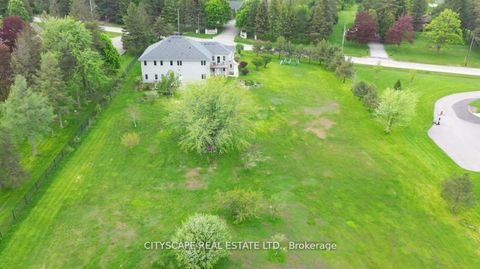 Photo 11 at 41 Diana Drive, Nobleton, King