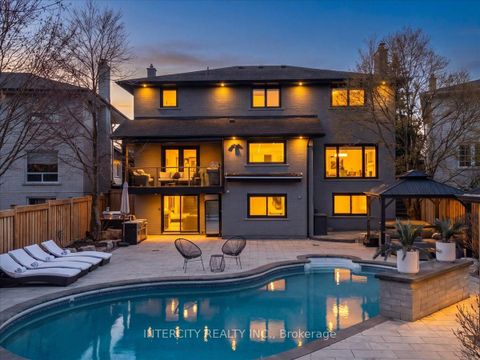 Photo 4 at 61 Golfwood Heights, The Westway, Toronto