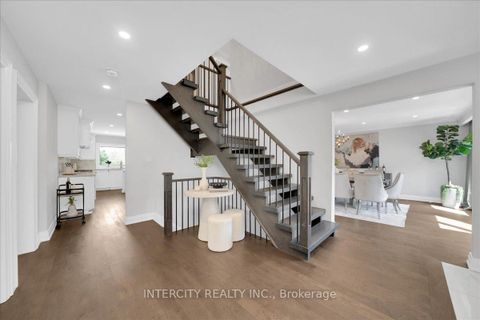 Photo 7 at 61 Golfwood Heights, The Westway, Toronto