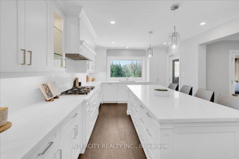Photo 13 at 61 Golfwood Heights, The Westway, Toronto