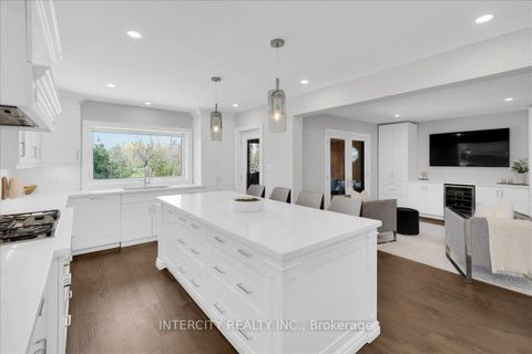 Photo 14 at 61 Golfwood Heights, The Westway, Toronto