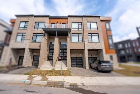 Photo 2 at 16 Quilico Road, Kleinburg, Vaughan