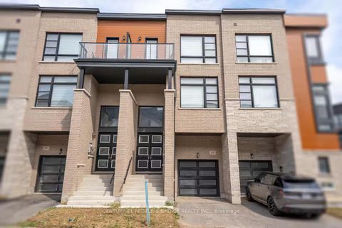 Photo 3 at 16 Quilico Road, Kleinburg, Vaughan