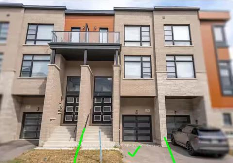 Photo 4 at 16 Quilico Road, Kleinburg, Vaughan