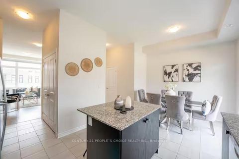 Photo 5 at 16 Quilico Road, Kleinburg, Vaughan